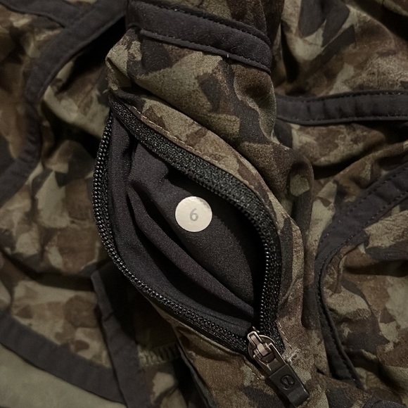 Lululemon Shorts - Picture 4 of 4